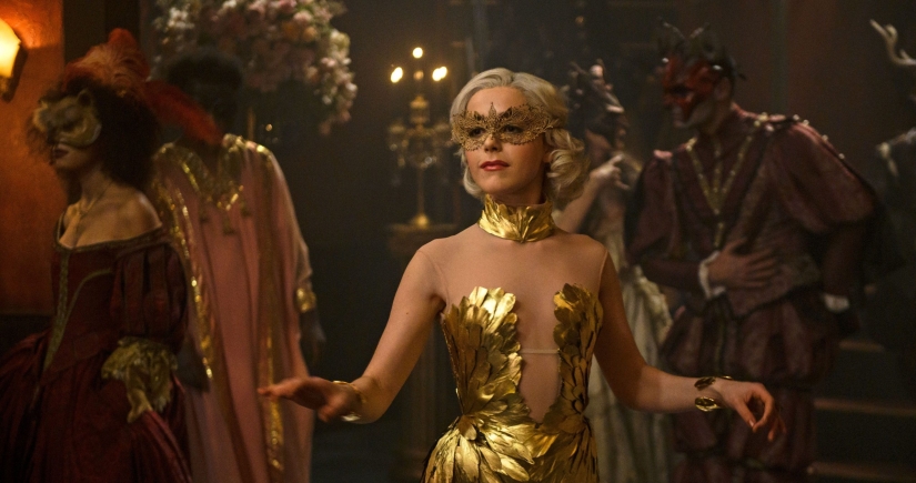 5 series al estilo de "Miércoles"