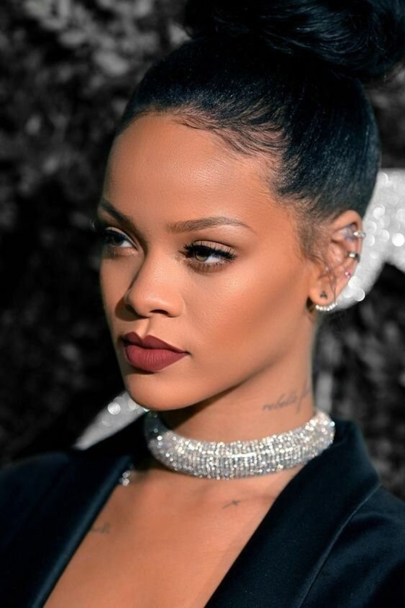 6 simple makeup tricks that make Rihanna irresistible. Rihanna's makeup artist says