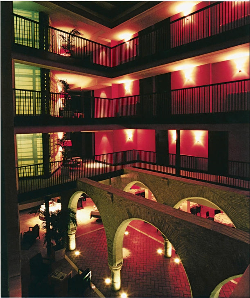 7 most unusual churches