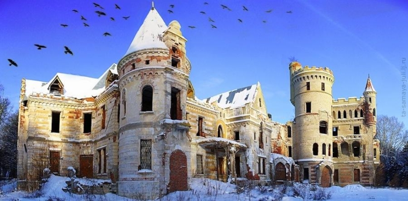 7 Stunning Abandoned Castles We Dream Of Going To