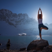 7-year-old Indian woman becomes world&#39;s youngest yoga instructor