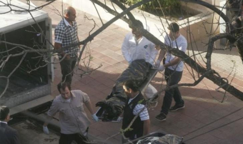 8 personas que vivieron con sus familiares muertos durante años 8 personas que vivieron con sus familiares muertos durante años