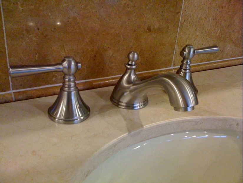 8 Terrible Design Fails Shared By People Online 8 Terrible Design Fails Shared By People Online