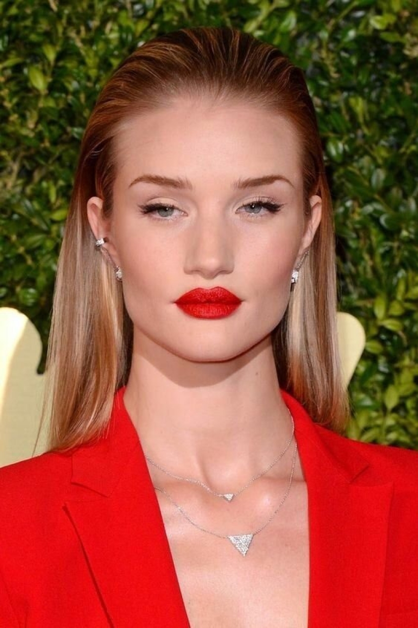 8 women's hairstyles that drive men crazy 8 women's hairstyles that drive men crazy