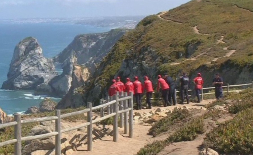 9 people who died from selfies