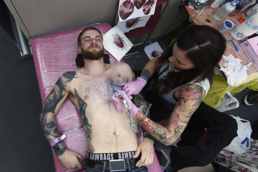 9th tattoo convention in London 9th tattoo convention in London