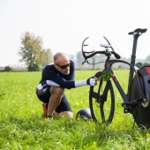 A bike that accelerates to 30 km/h in three pedal strokes