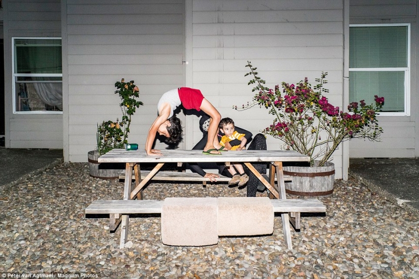 A Broken America: A war photographer captures poverty, racism and violence in his native country A Broken America: A war photographer captures poverty, racism and violence in his native country