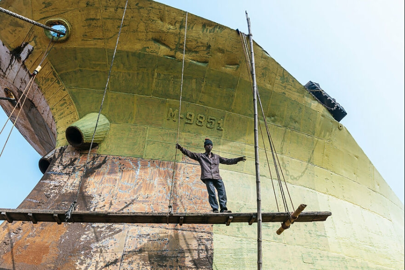 A Burst Of Colors: 10 Captivating Images That Won The 27th Edition Of AAP Magazine Photography Awards (Part2)