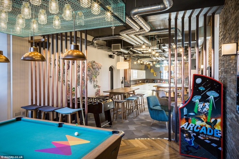 A businessman has remodeled his castle in the UK to turn it into the best office in the country A businessman has remodeled his castle in the UK to turn it into the best office in the country