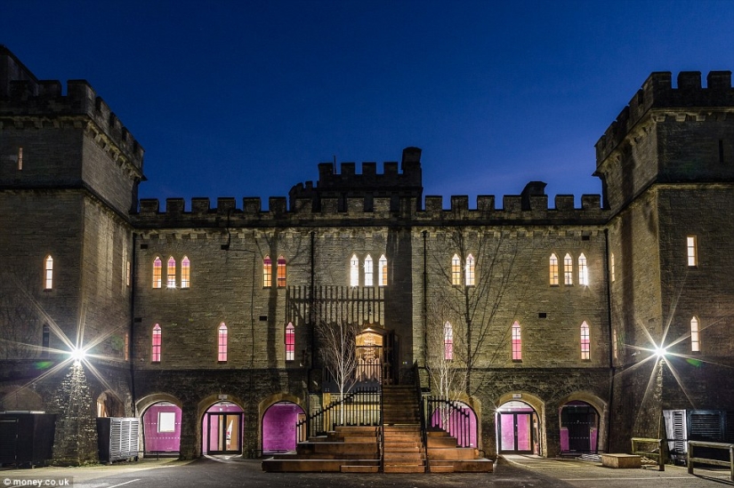 A businessman has remodeled his castle in the UK to turn it into the best office in the country A businessman has remodeled his castle in the UK to turn it into the best office in the country