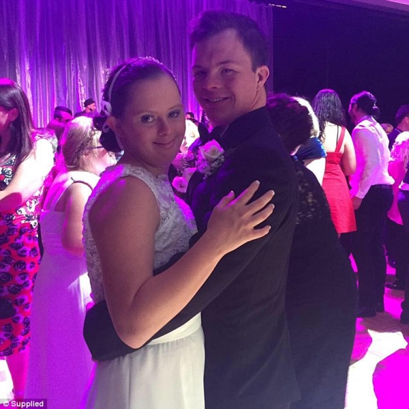 A couple with Down syndrome wants to get married and have children, but their parents are categorically against it