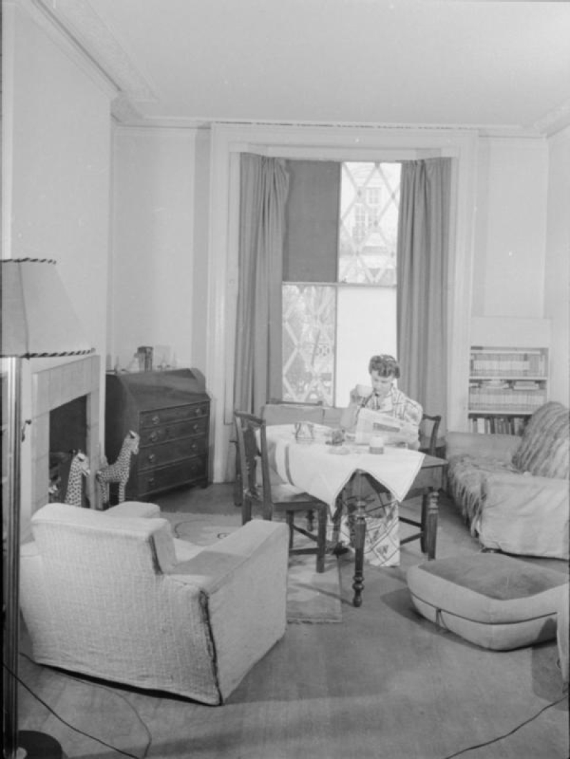 A day in the life of an Englishwoman on the 41st A day in the life of an Englishwoman on the 41st