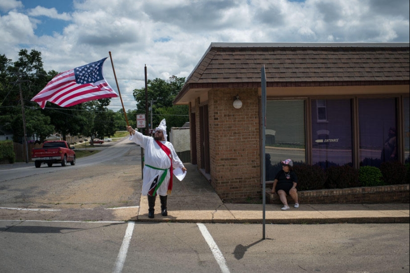 A Day in the Life of the Ku Klux Klan A Day in the Life of the Ku Klux Klan