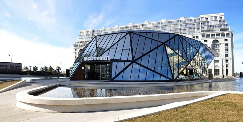 A futuristic McDonald's was built in Batumi