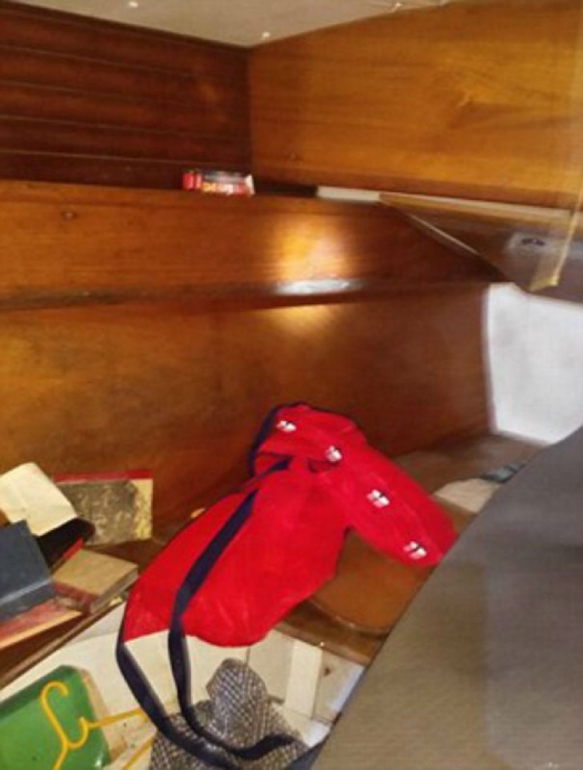 A ghost yacht washed up on the shores of the Philippines with the mummy of the captain on board