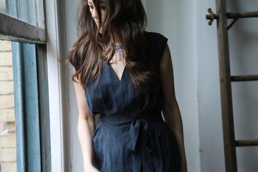 A girl with facial deformity became a fashion model, having survived more than 100 plastic surgeries