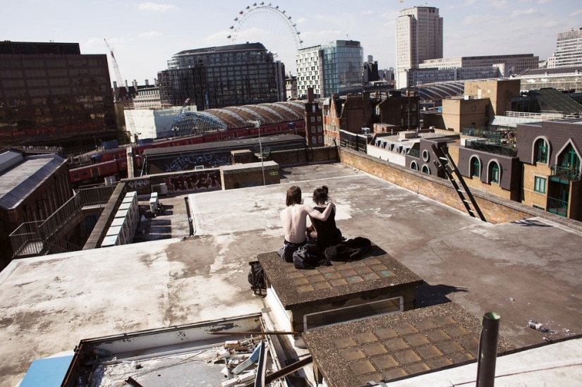 A guide to London squats in a photography project by Corinna Kern A guide to London squats in a photography project by Corinna Kern