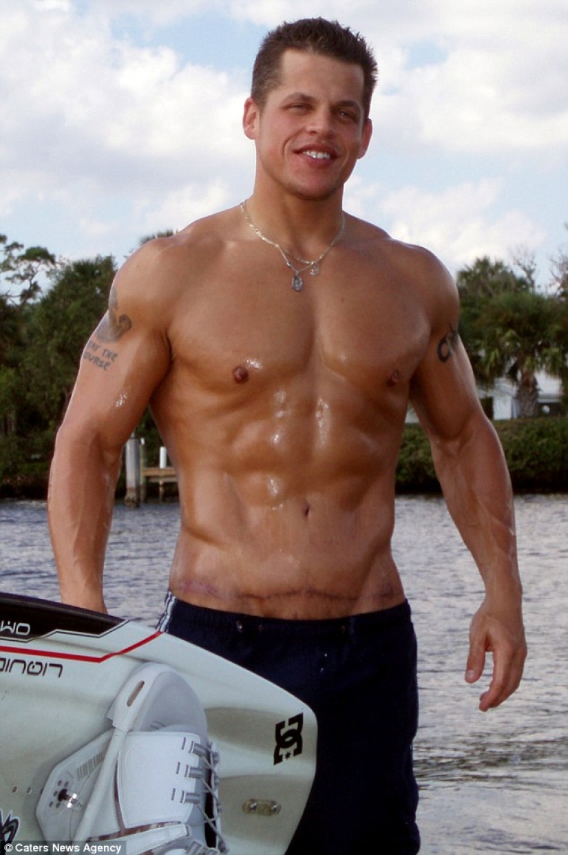 A huge American dropped 90 kg after he was forced to buy two seats on a plane