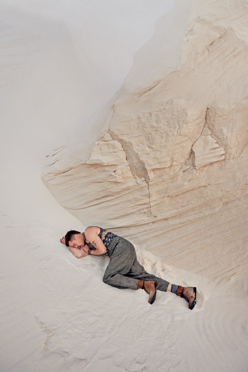 A man's life after a divorce: Brad Pitt quit drinking, lost weight and returned to the glossy covers