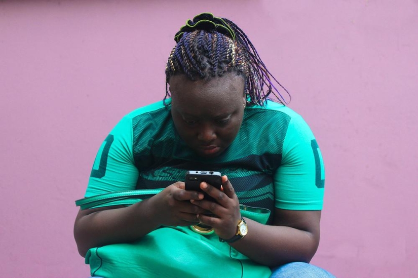 A qué ha llegado la técnica: cómo los cubanos se regocijaron con los primeros puntos de Wi-Fi del país