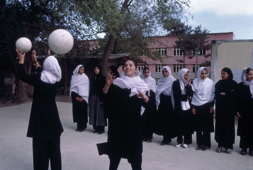 A series of photographs of the legendary Steve McCurry "The Power of the Game"