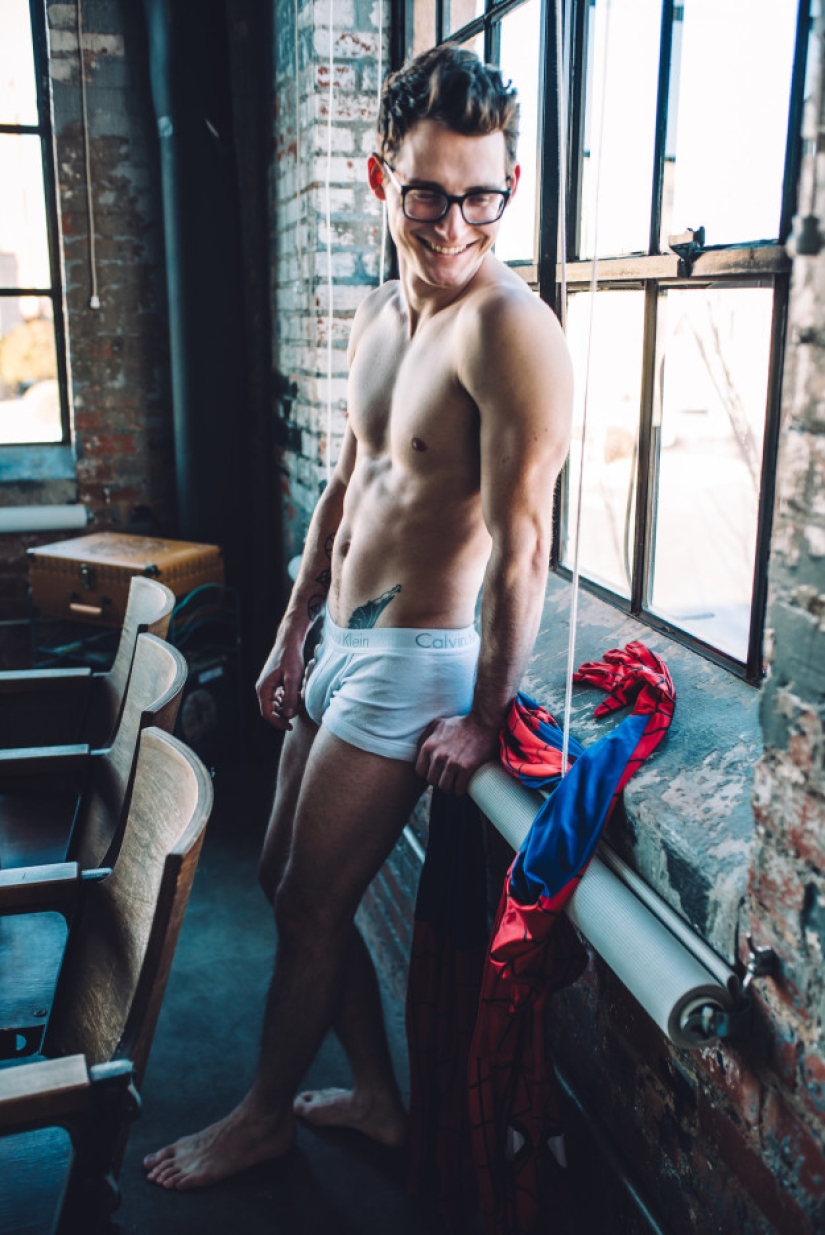 A Spider-Man photo shoot that will make you feel hot A Spider-Man photo shoot that will make you feel hot
