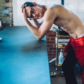 A Spider-Man photo shoot that will make you feel hot