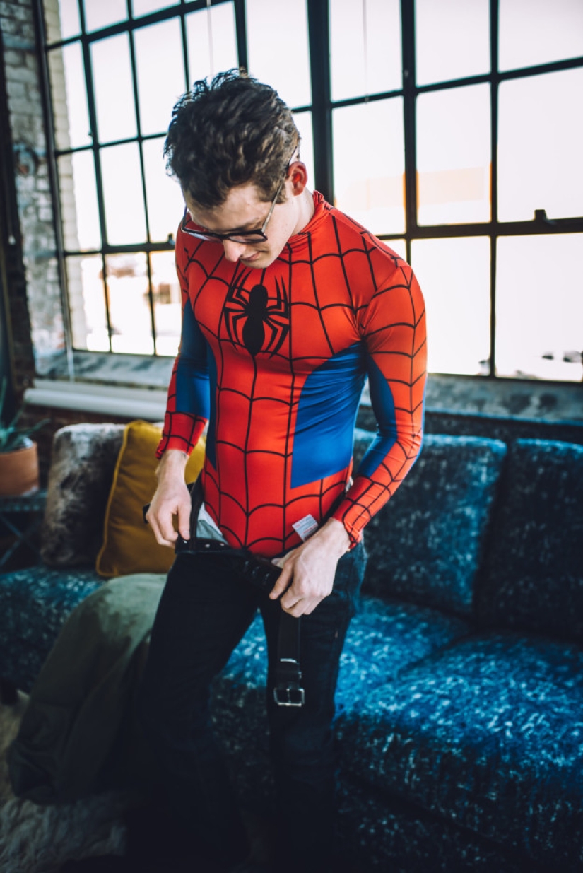 A Spider-Man photo shoot that will make you feel hot A Spider-Man photo shoot that will make you feel hot