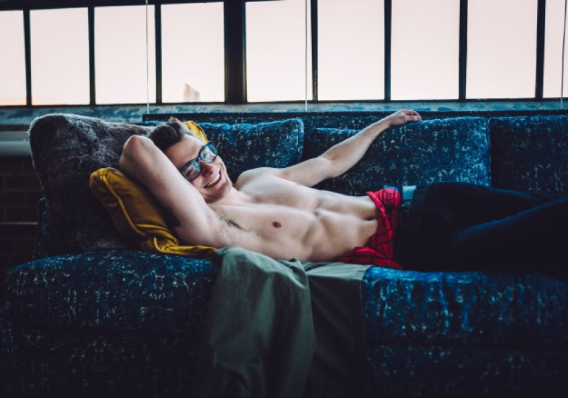 A Spider-Man photo shoot that will make you feel hot A Spider-Man photo shoot that will make you feel hot