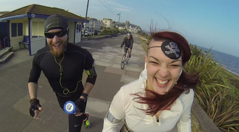 A woman wore fancy dress every day for a whole year.