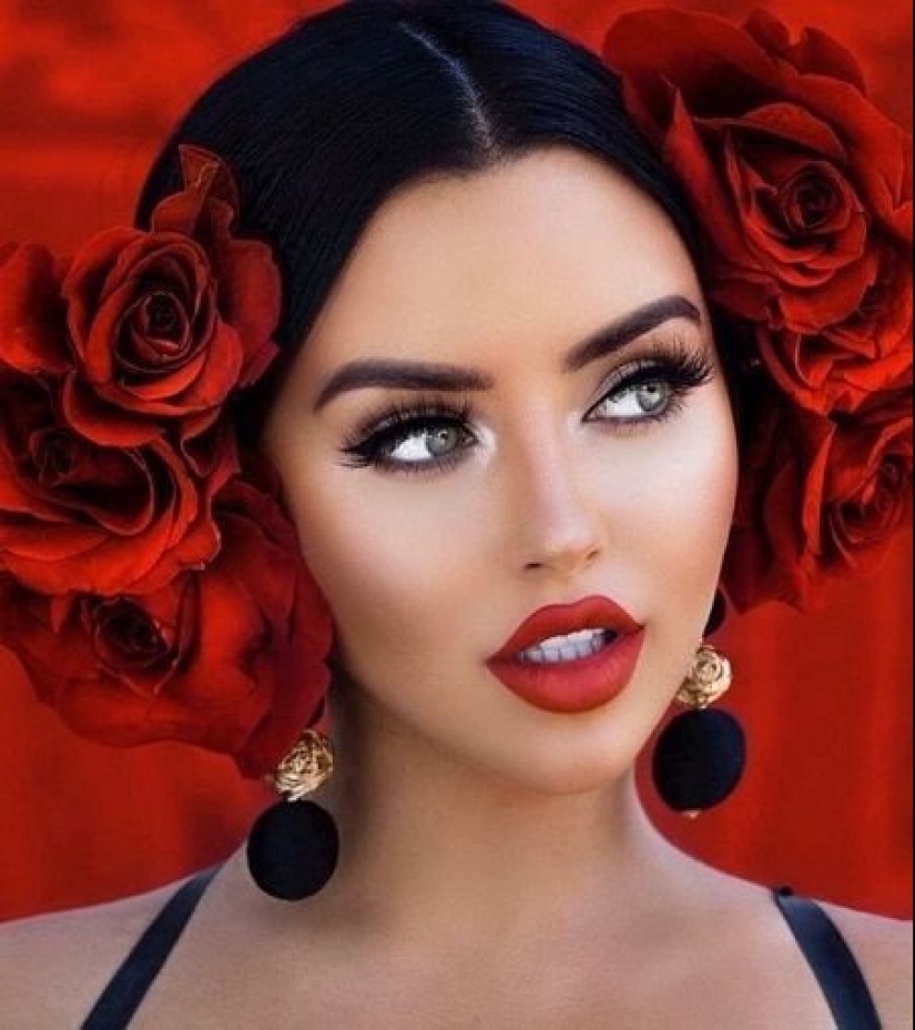 Abigail Ratchford es una modelo de élite en el mundo de la belleza