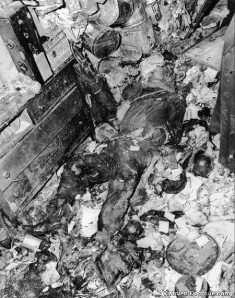 About the joy of possession About the joy of possession