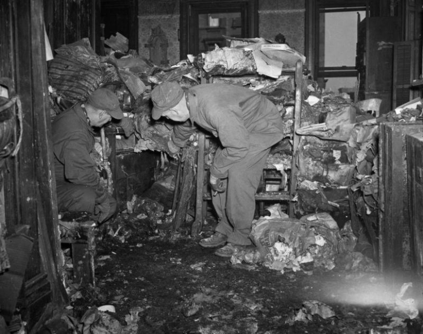 About the joy of possession About the joy of possession