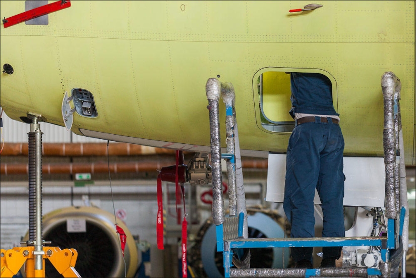 About the life of the Superjet About the life of the Superjet