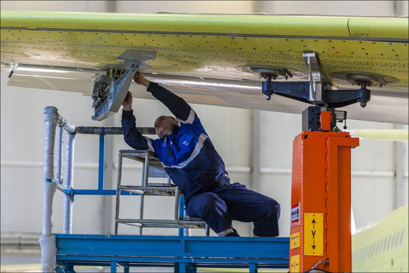 About the life of the Superjet About the life of the Superjet