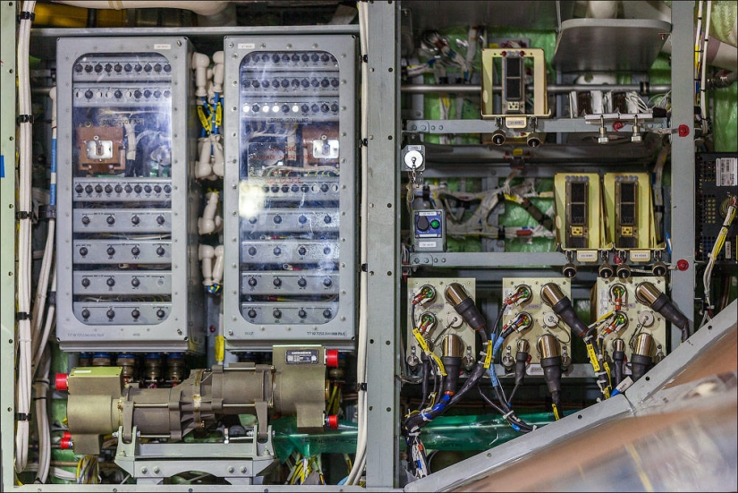 About the life of the Superjet About the life of the Superjet