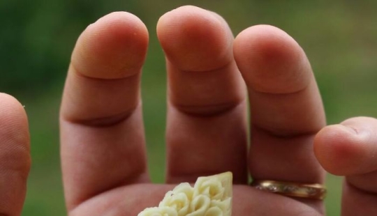 ¡Acabo de usar un cuchillo para tallarlos a mano!