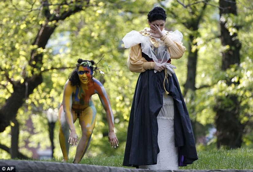 Actrices completamente desnudas actuarán en una obra de Shakespeare en un parque de Nueva York Actrices completamente desnudas actuarán en una obra de Shakespeare en un parque de Nueva York