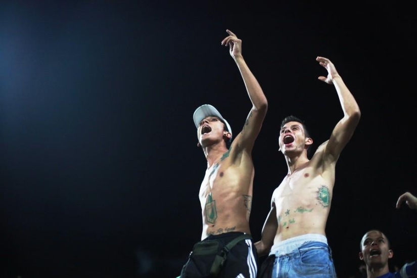 Aficionados al fútbol colombiano