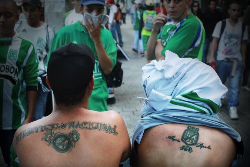 Aficionados al fútbol colombiano