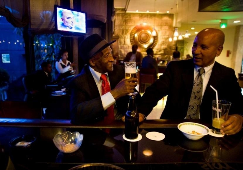 Africa from Sunrise to Sunset: One Day Trip