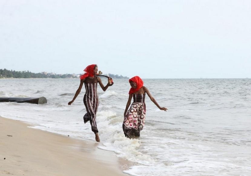 Africa from Sunrise to Sunset: One Day Trip