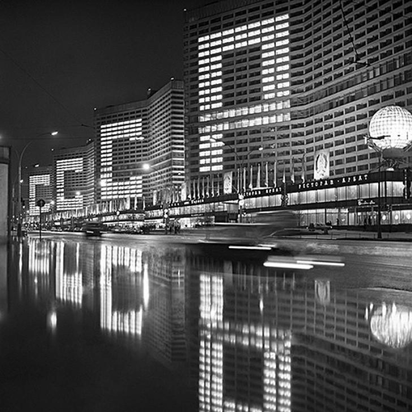 Ah, Arbat, mi Arbat... Ah, Arbat, mi Arbat...