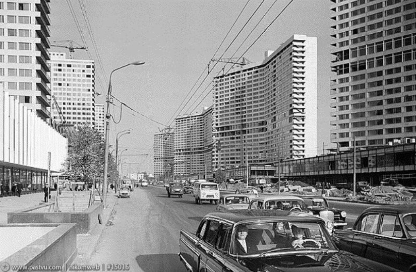 Ah, Arbat, my Arbat... Ah, Arbat, my Arbat...