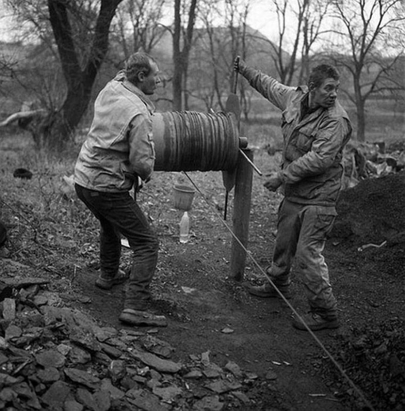 Alexander Chekmenev - "Donbass": La vida real de los mineros