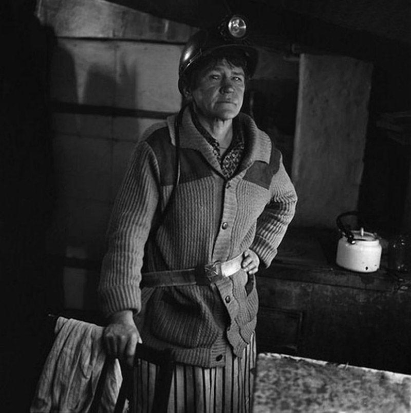 Alexander Chekmenev - "Donbass": La vida real de los mineros