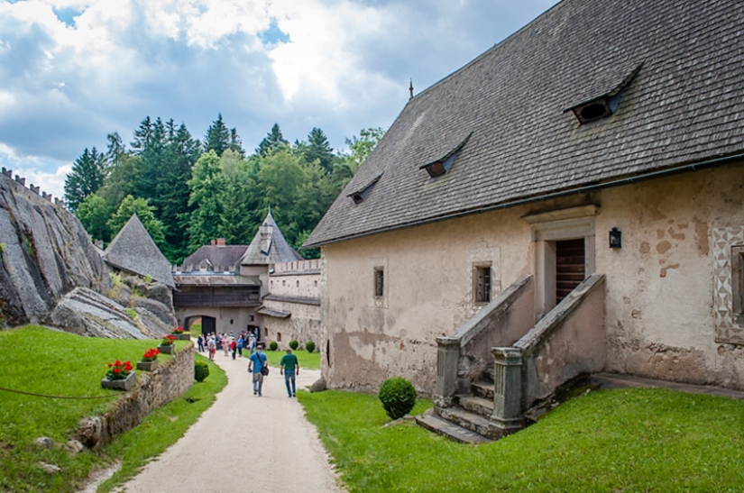 Almost for nothing: 10 places where you can buy a house for 1 euro Almost for nothing: 10 places where you can buy a house for 1 euro