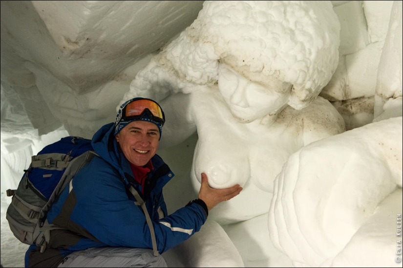 Alpes "a excepción de los esquís": cuevas de grutas de nieve