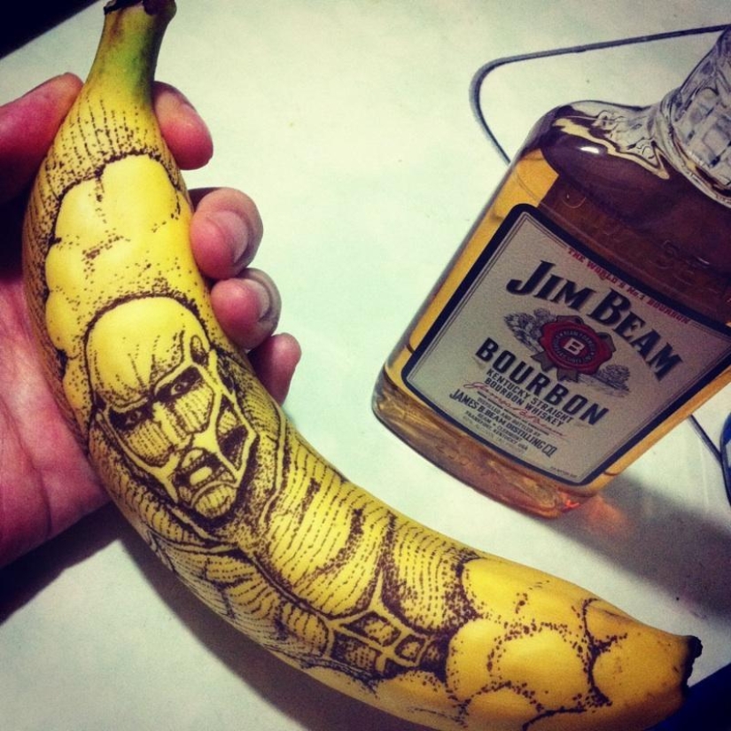 Amazing drawings on bananas Amazing drawings on bananas